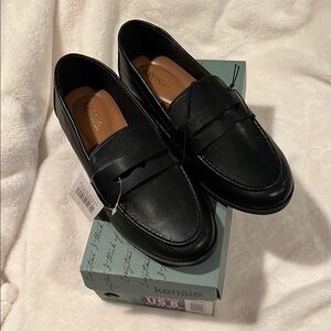Kensie black loafers size 8